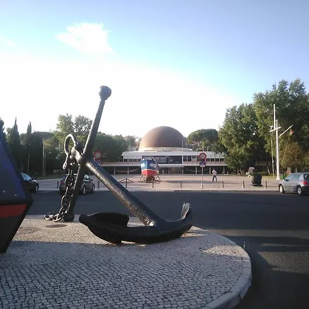 Sun House Belem - Free Parking And View Tower דירה